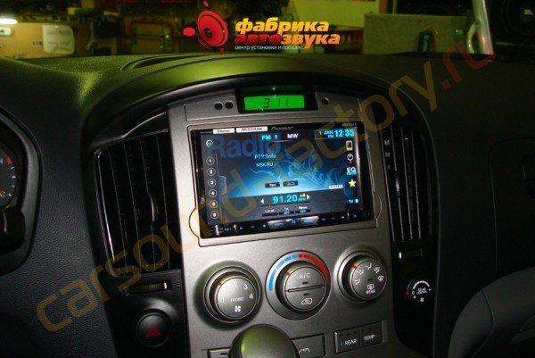 Установка автомагнитолы Pioneer AVH-P8400BT Pioneer AVH-P8400BT Hyundai Starex