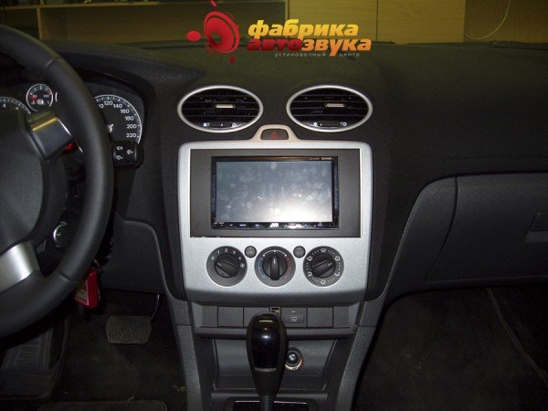 Установка магнитолы JVC KW-AVX900EE JVC KW-AVX900EE Ford Focus 2