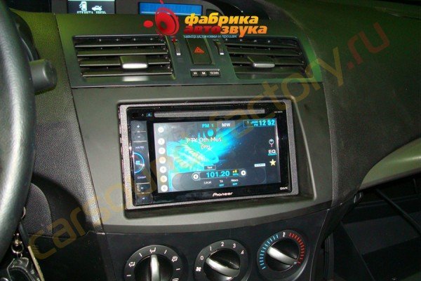 установка автомагнитолы Pioneer AVH-160DVD Mazda 3 2013
