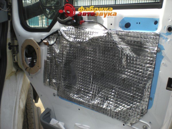 Шумоизоляция двери SGM Ford Transit