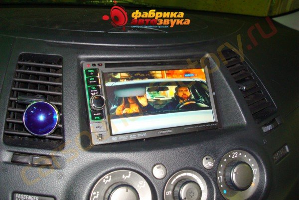 установка автомагнитолы Kenwood DDX4051 Kenwood DDX4051 Mitsubishi Grandis