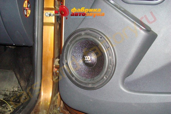динамики Morel Morel Maximo 6 Renault Duster