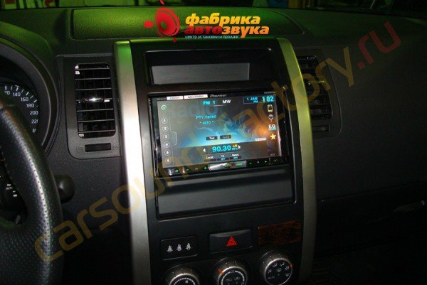 установка автомагнитолы Pioneer AVH-8400BT Pioneer AVH-8400BT Nissan X-Trail