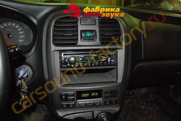 Установка автомагнитолы Hyundai H-CDM8035 Hyundai H-CDM8035 Hyundai Sonata