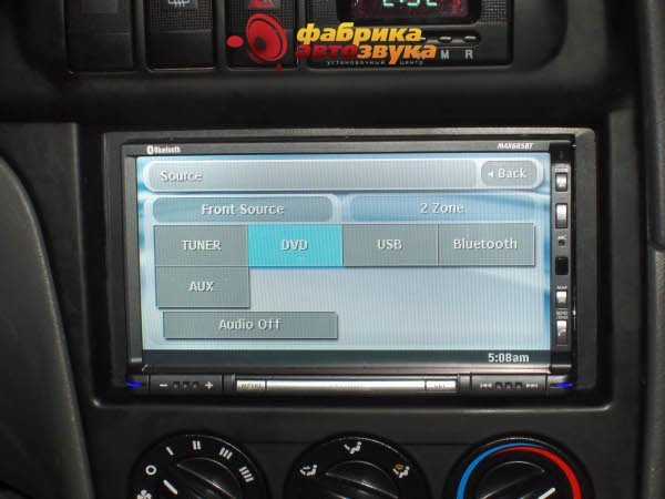 Установка магнитолы Clarion Clarion MAX-685BT Kia Spectra
