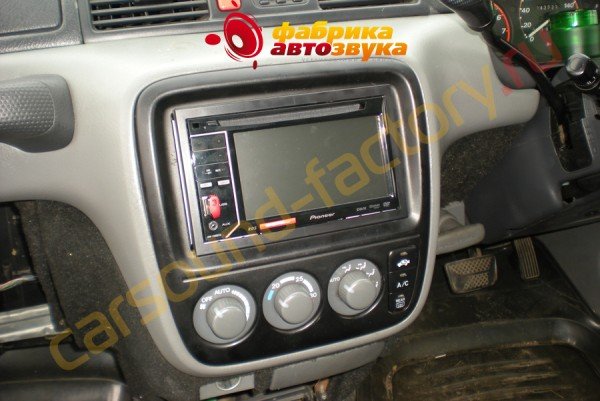 Автомагнитола Pioneer AVH-2300DVD Pioneer AVH-2300DVD Honda CR-V