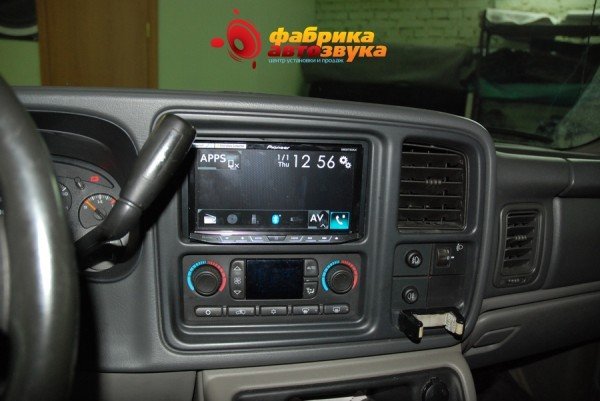 автомагнитола Pioneer AVH-X8700BT Chevrolet Tahoe
