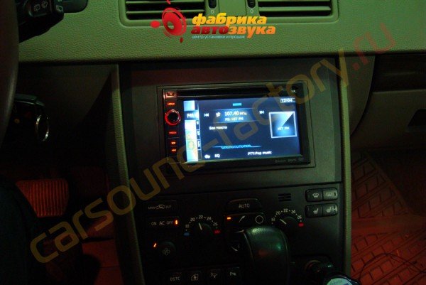 установка автомагнитолы Pioneer AVIC-F930BT Volvo XC 90