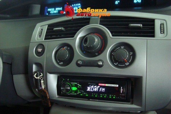 установка и подключение автомагнитолы Pioneer Renault Scenic