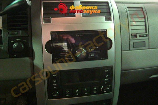 установка 2 din автомагнитолы Pioneer Pioneer FH-P80BT Dodge Durango