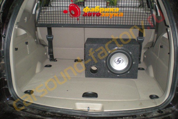 установка автомобильного сабвуфера Lightning Audio Lightning Audio SsangYong Kyron