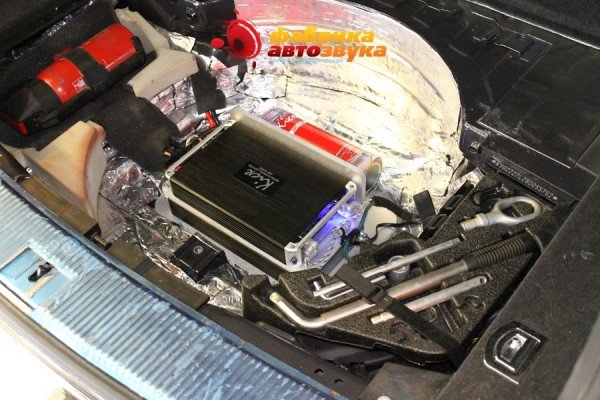 два усилителя Kicx Kicx Volkswagen Touareg