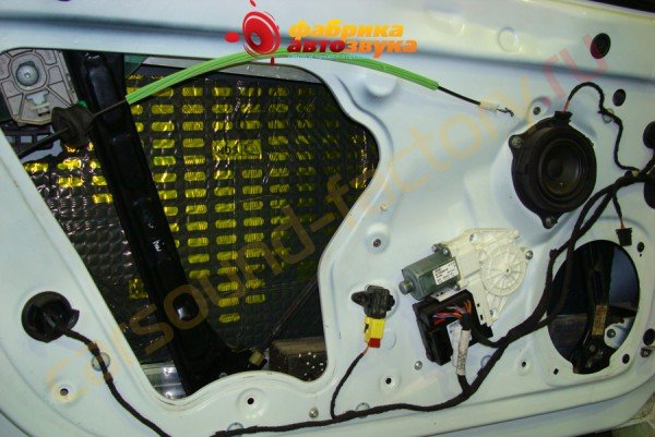 шумоизоляция двери в 1 слой SGM Audi TT