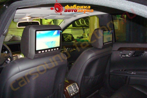 установка подголовников с мониторами AVIS Merсedes S500 W221
