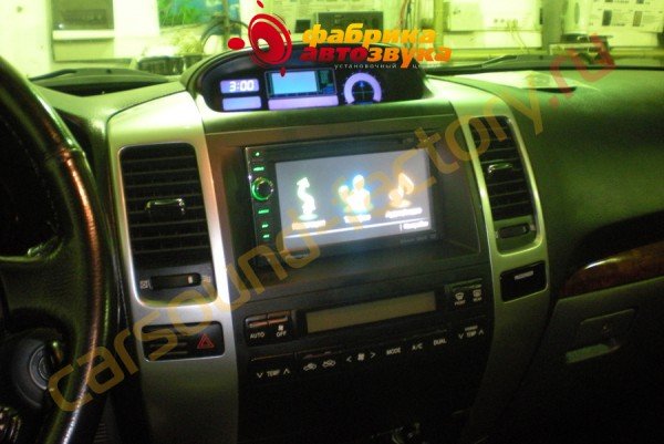 установка магнитолы Pioneer AVIC-F930BT Pioneer AVIC-F930BT Toyota Land Cruiser Prado 120