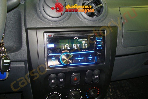 установка автомагнитолы JVC KW-R400 JVC KW-R400 Nissan Almera 2013+