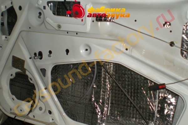 шумоизоляция двери SGM Toyota Corolla