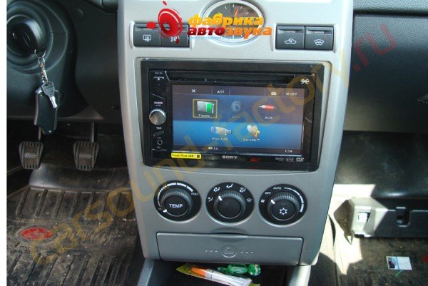 установка головного устройства Sony XAV-63 Sony XAV-63 Lada Priora