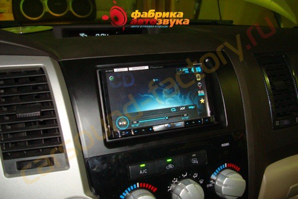 установка автомагнитолы Pioneer AVH-P8400BT Pioneer AVH-P8400BT Toyota Tundra