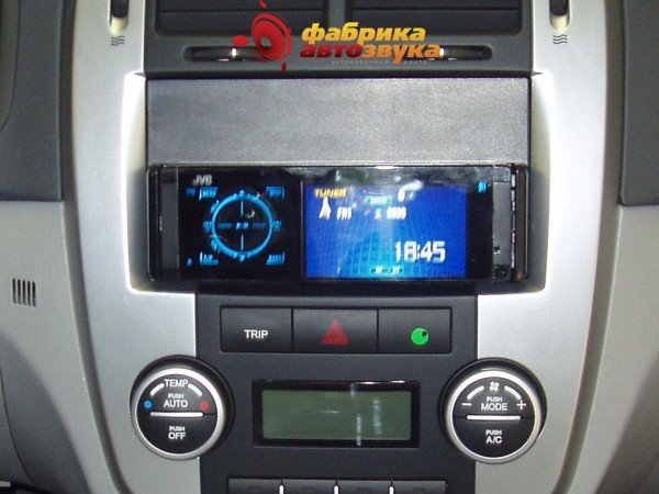 Установка магнитолы 1din JVC-AVX44EE Kia Sorento