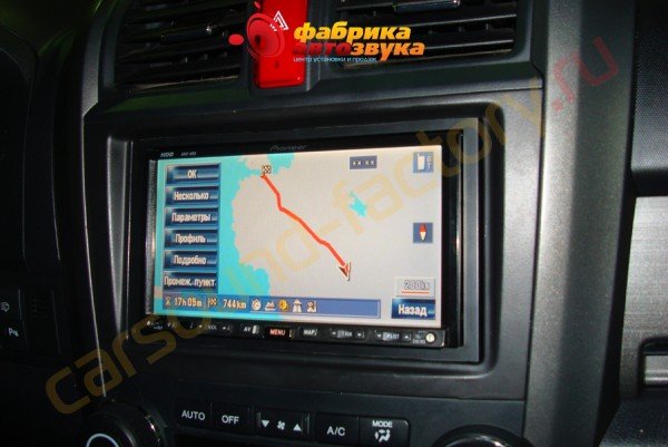 Установка автомагнитолы Pioneer AVIC-HD3 Pioneer AVIC-HD3 Honda CR-V