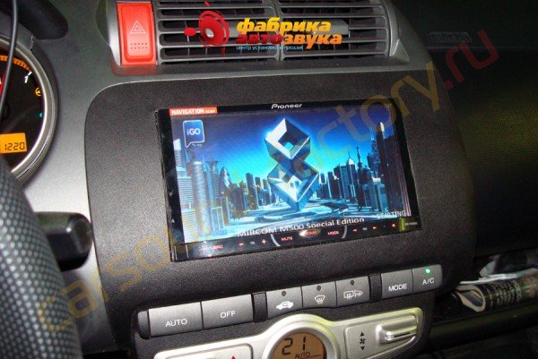 Установка GPS модуля в Pioneer AVH-P3400DVD Pioneer AVH-P3400DVD Honda Jazz