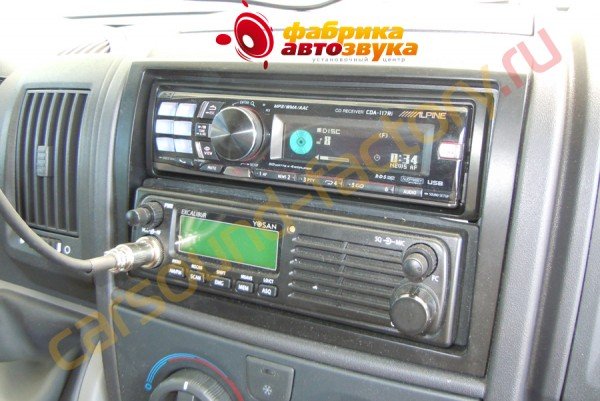 Установка автомагнитолы Alpine CDA-117Ri Fiat Ducato