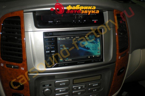 автомагнитола Pioneer Pioneer Navgate 32BT Toyota Land Cruiser 100 (80, 105)