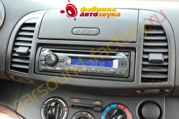 Установка магнитолы SONY SONY CDX-GT16 Nissan Micra