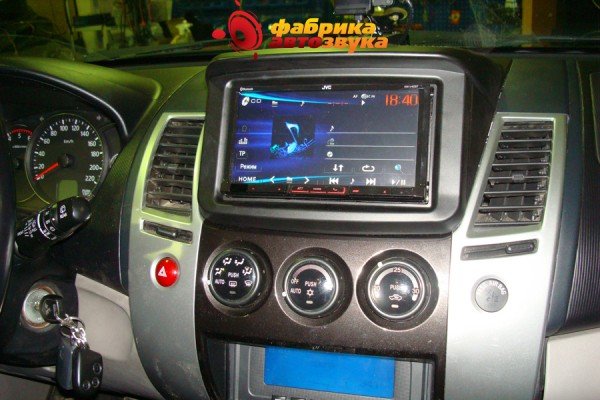 установка магнитолы JVC KW-V40BT Mitsubishi Pajero Sport