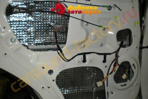 шумоизоляция двери SGM Peugeot 4007