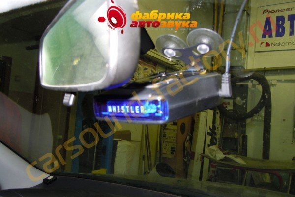установка антирадара Whistler PRO 68Se Mitsubishi Outlander