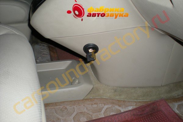 установка замка на коробку передач Construct Lexus RX 400h