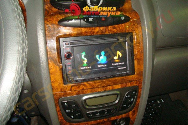Автомагнитола Pioneer AVIC-F940BT Pioneer AVIC-F940BT Hyundai Santa Fe