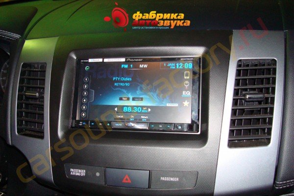 головное устройство Pioneer AVH-P8400DVD Pioneer AVH-P8400DVD Peugeot 4007