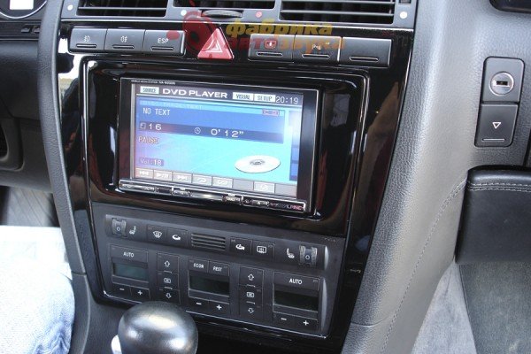 Установка магнитолы Alpine Alpine IVA-W200Ri Audi S8