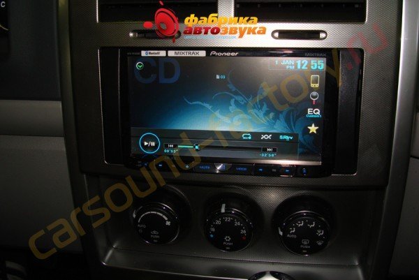 установка автомагнитолы Pioneer AVH-P8400BT Pioneer AVH-P8400BT Jeep Grand Cherokee