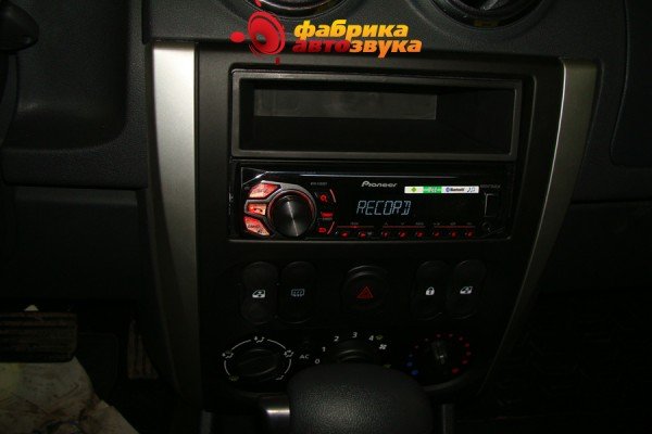 магнитола 1din Pioneer MVH-X360BT Nissan Almera 2013+