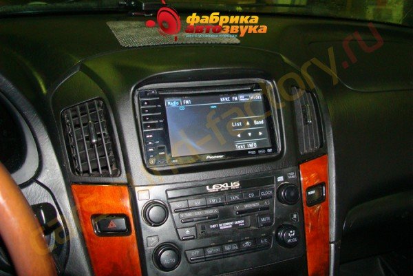 установка автомагнитолы Pioneer Lexus RX 330