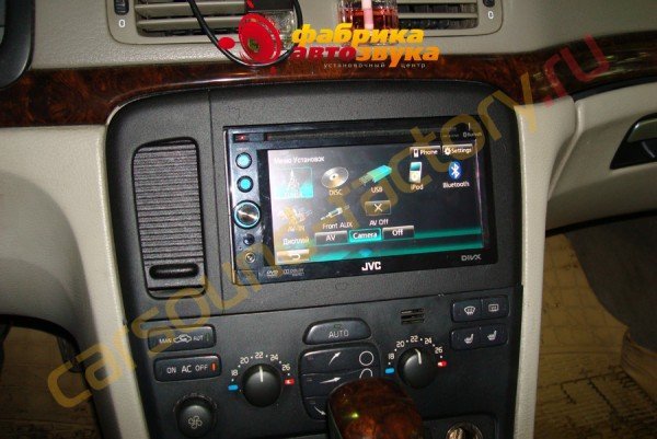установка мультимедийного центра JVC KW-AVX740 JVC KW-AVX740 Volvo S 60