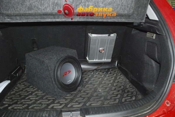Установка сабвуфера Alpine Alpine SWR-1042D, DLS MA23 Mazda 3