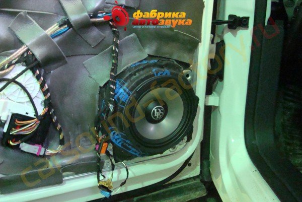 установка акустики DLS DLS RM6.2 LE Volkswagen Tiguan
