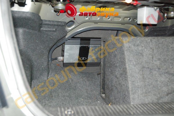 установка усилителя Lada Lada Nissan Almera