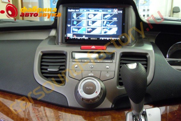 Установка 2din автомагнитолы Kenwood DDX8054BT Honda Odyssey