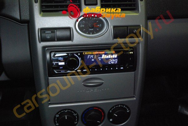 установка магнитолы SONY CDX-GT650UI SONY CDX-GT650UI Lada Priora
