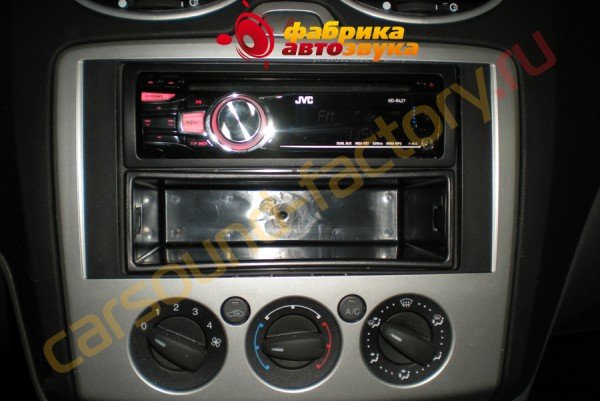 автомагнитола JVC KD-R427 Ford Focus 2