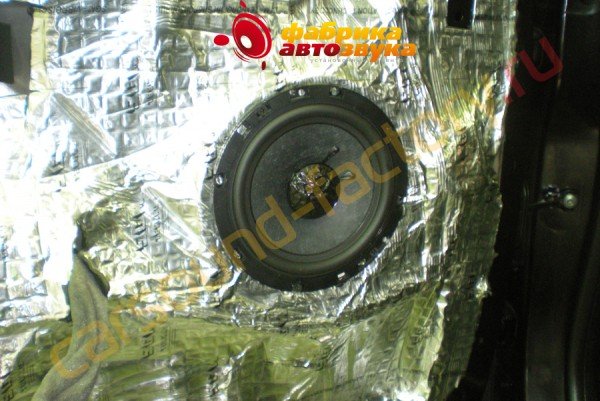 установка акустики DLS B6A DLS B6A Renault Fluence
