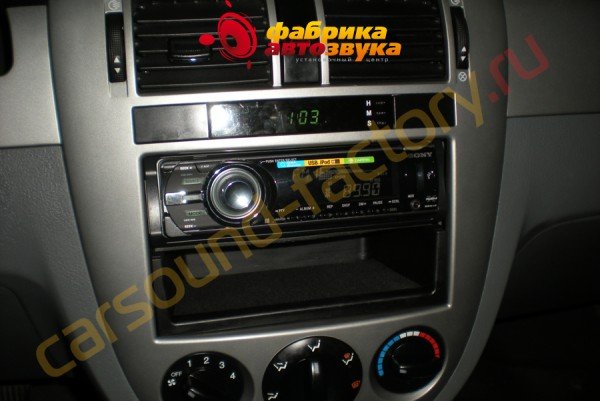 Установка автомагнитолы SONY Sony CDX-GT637UI Chevrolet Lacetti