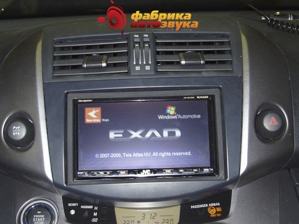 Установка магнитолы с навигацией JVC KW-NX7000EE Toyota RAV 4