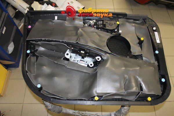 Шумоизоляция обшивки автомобиля Comfort Hyundai Veloster